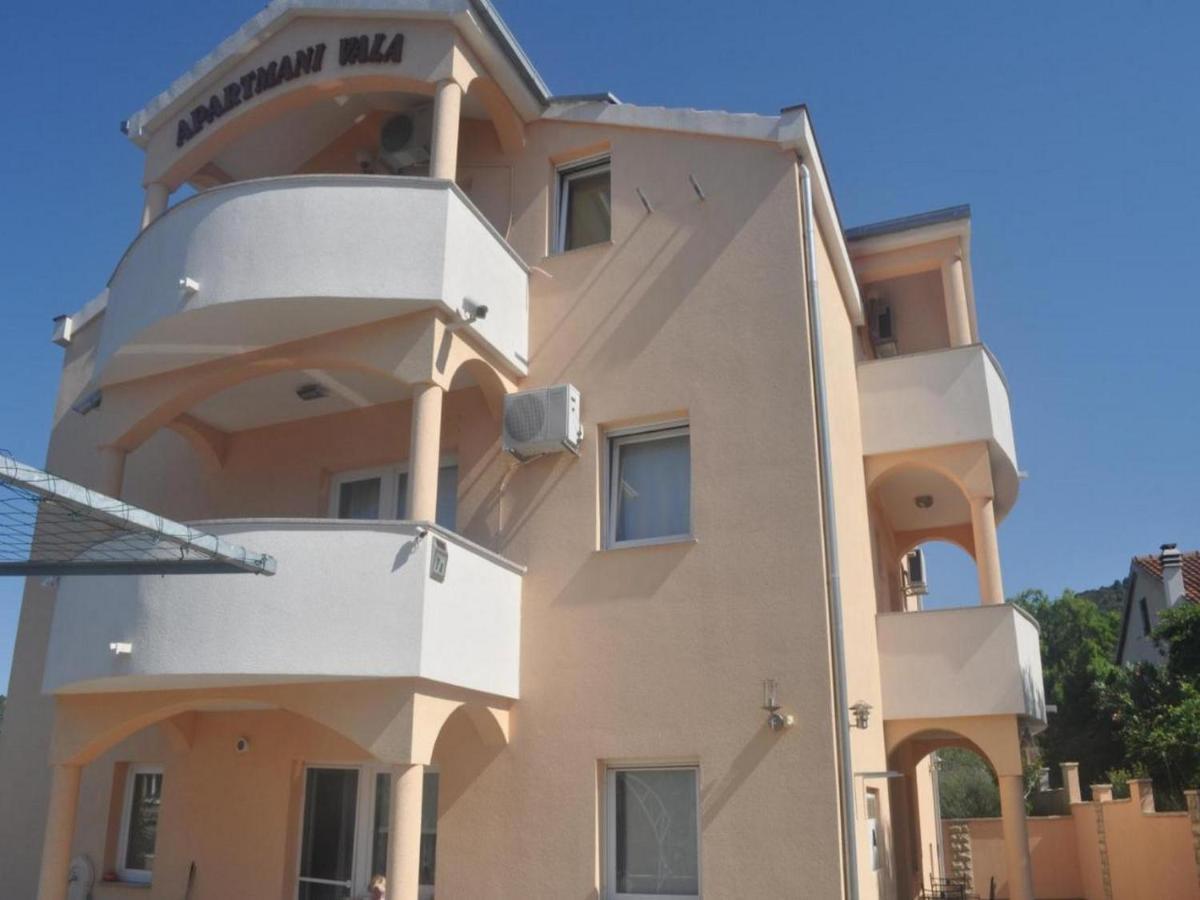 Apartments Vala Vinišće Eksteriør bilde