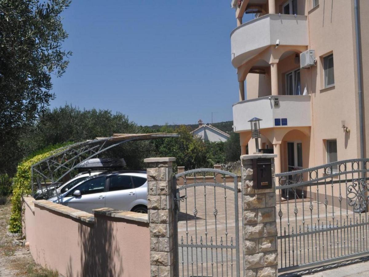 Apartments Vala Vinišće Eksteriør bilde