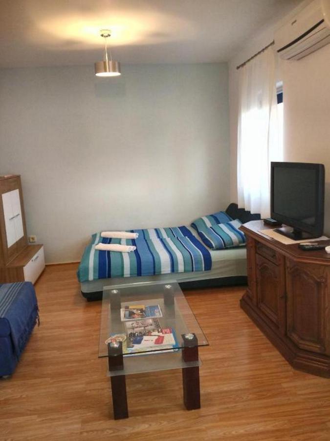 Apartments Vala Vinišće Eksteriør bilde